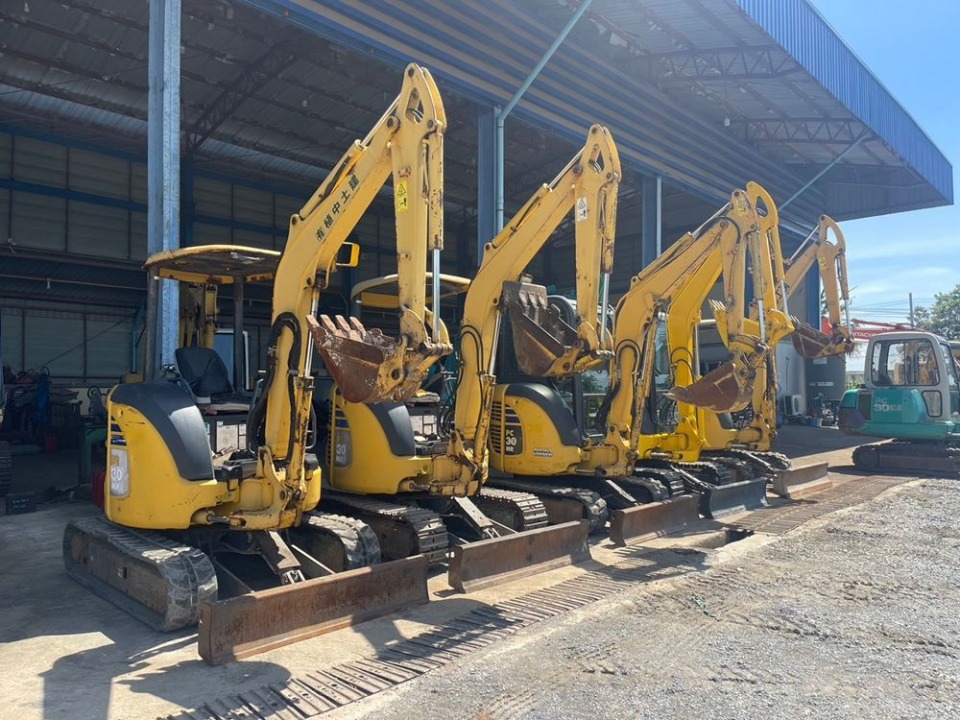 ให้เช่ารถแบคโฮ สมุทรสาคร